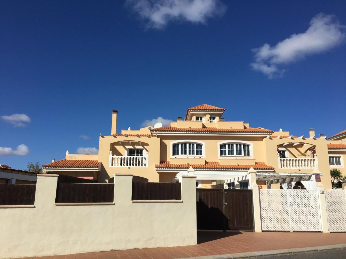Las Rocas Golf And Sea 科斯塔卡莱塔 外观 照片
